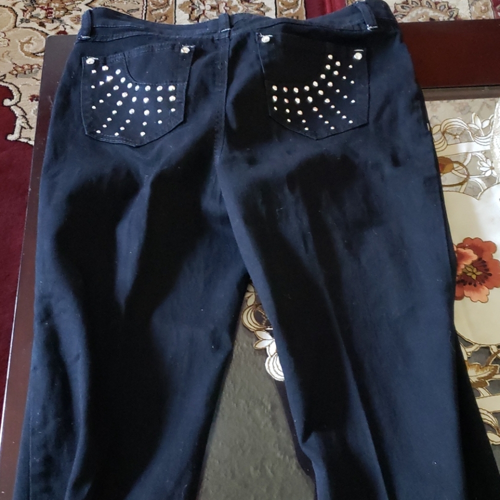 Junior's jean pants